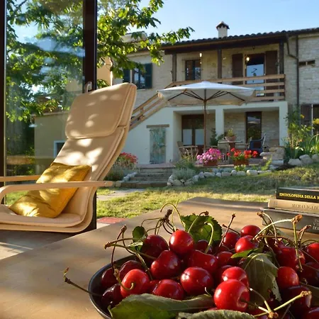 Villa Casolare Ai Piedi Del Furlo Pergola